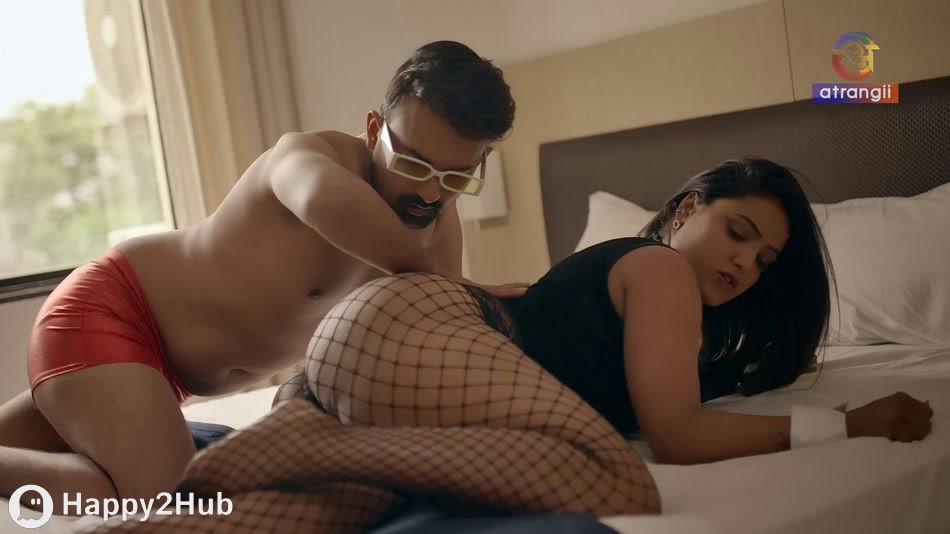 Chumbak Ep3 – Atrangii Shyna Khatri Desi Bhabhi Sexy