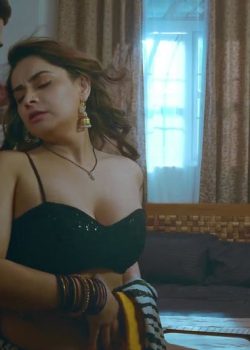 Love Bite Ep5 – Ullu Neelam Bhanushali Naukar Sex Video