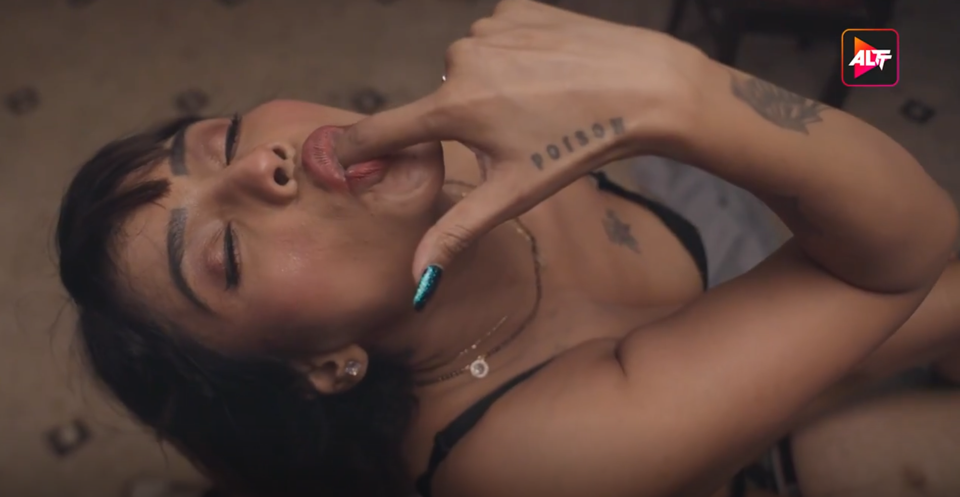 Namkeen Kisse E10-Hot Jinnie Jaaz Bhabhi Porn Video