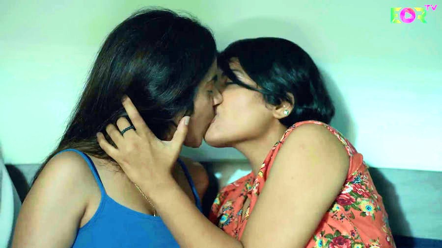 Love Bites E1-Hot Nidhi Mahawan Bhabhi Lesbian XXX